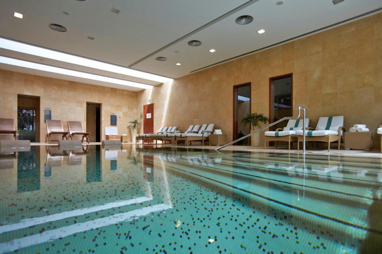 Luxury One Bedroom Palheiro Village By Hr Madeira Funchal  Luaran gambar